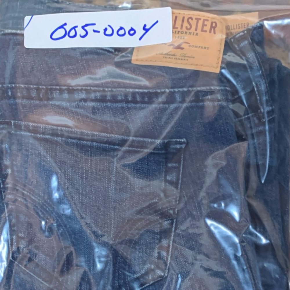 Women's Blue Jeans - Picture 12 of 12